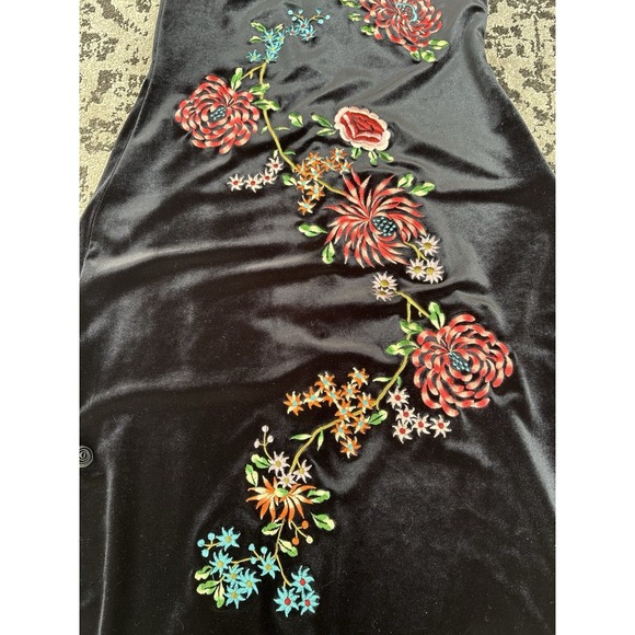 Vintage Betsey Johnson Black Velvet Embroidered Floral Detail Dress Sz 8 Stretch - Picture 8 of 12